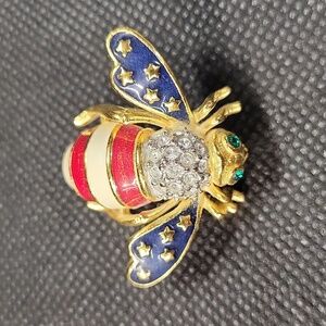 Joan rivers orig patriotic american flag crystal enamel bee pin/brooch